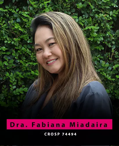 Dra Fabiana Miadaira - Implantodontista na Allegra Odontologia
